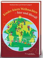 Kinder feiern Weihnachten 