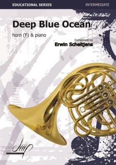 Deep blue Ocean 